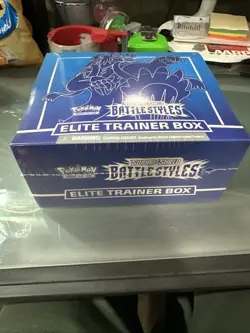New Pokemon TCG Sword & Shield - Battle Styles - Elite Trainer Box ETB BLUE - Image 2