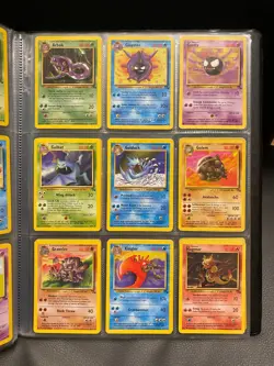 Fossil Set Complete Common and Uncommon 1999 WOTC Pokemon Cards Bundle - Image 1