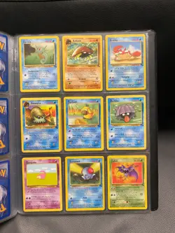 Fossil Set Complete Common and Uncommon 1999 WOTC Pokemon Cards Bundle - Image 5
