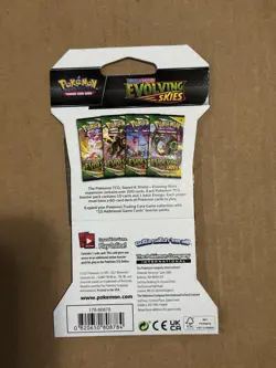 Pokemon Sword and Shield Evolving Skies Booster Pack - Sleeved Hanger - Image 2