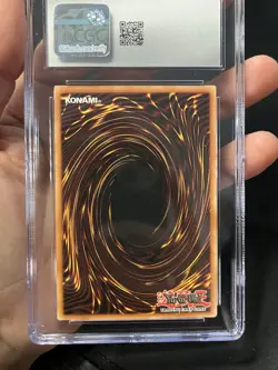 2002 Yu-Gi-Oh Dark Magician Starter Deck Yugi SDY-006 Ultra Rare CGC 9 - Image 4