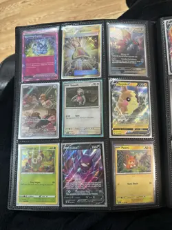 33 Pokemon Card Lot Gold Rainbow Milo ALL NEAR MINT Gengar Vmax etc - Image 2