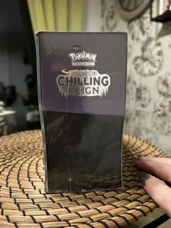 Pokemon TCG: Sword & Shield Chilling Reign Brand New Sealed - Elite Trainer Box - Image 4