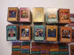 Yu-Gi-Oh HUGE CARD LOT OVER 2000 W/ ULTRA & SUPER RARE MAGICIAN EXODIA DRAGON - Image 2