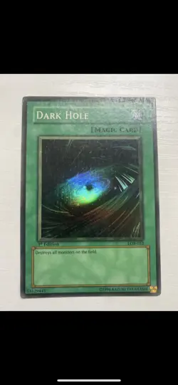 YuGIOh - 1st Edition LOB-070 Red Eyes Black Dragon and Dark Hole - 2002 N/A - LP - Image 2