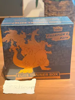 Pokemon Champion's Path Elite Trainer Box - ETB Englisch Sealed - Image 1
