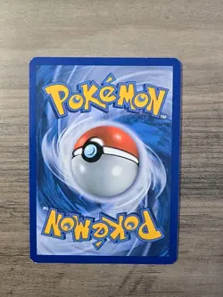 Pokemon TCG Sawk 62/114 Reverse Holo Black & White LP - Image 2