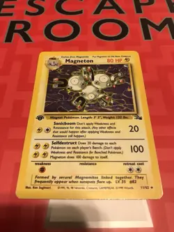Pokemon TCG Magneton 1st Edition Holo Rare Fossil 11/62 - Image 1