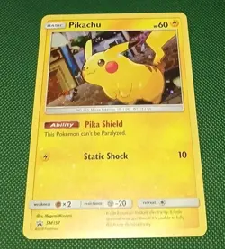 Pokemon PIKACHU SM157 Holo 2018 Sun & Moon Black Star Promo LP/NM - Image 1