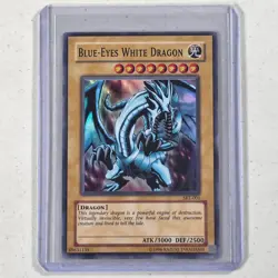 Yu-Gi-Oh! TCG Blue-Eyes White Dragon SKE-001 Super Rare 2004 NM/M - Image 2