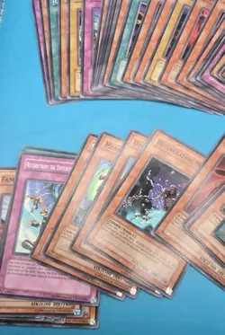 60 Yu-Gi-Oh Card Lot - Image 3