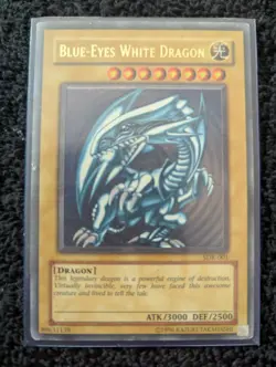 Yu-Gi-Oh! TCG Blue-Eyes White Dragon SDK-001 1996 Kazuki Takahashi S3 - Image 1