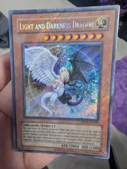YuGiOh! Light and Darkness Dragon RP02-EN095 Secret Rare 2020 reprint Foil Bleed - Image 4