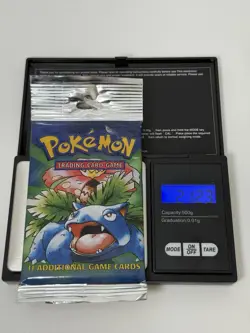 21.23g HEAVYU 1999 Pokemon Venusaur Art Base Set Booster Pack Long Crimp Hanger - Image 1