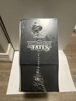 Pokemon TCG Hidden Fates Elite Trainer Box Sealed with Small Tear 820650804731 - Image 5
