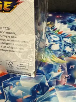 Pokemon Sword and Shield Vivid Voltage Booster Box - 135 Cards 820650827495 - Image 5
