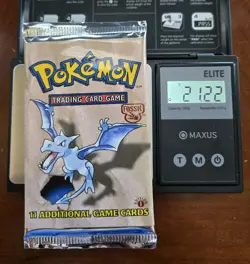 HEAVY Pokemon Fossil 1st Edition Booster Pack WOTC - 21.22g* - Image 1