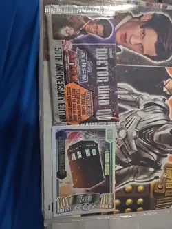 Topps Dr. Who Alien Attax Trading Card Game - Starter Pack binder guide game mat - Image 2