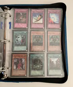 Yugioh Vintage 81 Foil Card Binder Lot Dark Magician Blue-Eyes Red-Eyes 2002 - Image 4
