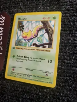 Pokemon TCG 1999 Base Set Weedle Card 69/102 1st Edition Shadowless NM - Image 2