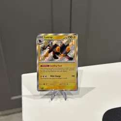 Luxray - NM - Baby Shiny 137/091 - SV: Paldean Fates Pokemon TCG Holo - Image 1