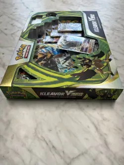 Pokemon TCG - Kleavor VSTAR Premium Collection FUSION STRIKE PACKS AND MORE!!! - Image 5
