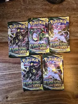 Pokemon Evolving Skies Booster Pack - x5 Packs - Sealed 820650808777 - Image 1