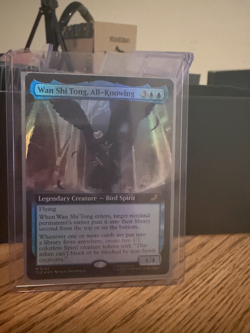 wan shi tong, all-knowing M0182 Extended Foil - Image 1