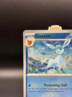 Glaceon (Poke Ball Pattern) 025/131 SV: Prismatic Evolutions NM Pokemon Card TCG - Image 3