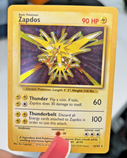 Pokemon TCG Base Set Zapdos Holo Rare 16/102 1999 WOTC Vintage Card - Image 1