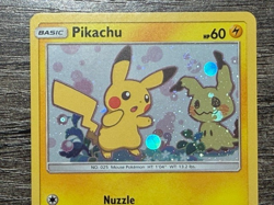 POKEMON CARD HOLO PIKACHU SM162 2019 LP-NM BLACK STAR PROMO - Image 2