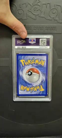2018 POKEMON SUN & MOON ULTRA PRISM #153 FULL ART/LUSAMINE PSA 9 - Image 3