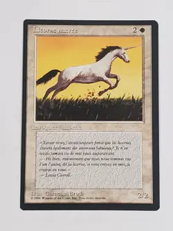 MTG Pearled Unicorn (French Revised (BB)/White/C) - BGM - Image 1