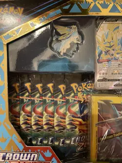 Pokemon TCG Crown Zenith Shiny Zacian Premium Figure Collection Box 820650851636 - Image 5