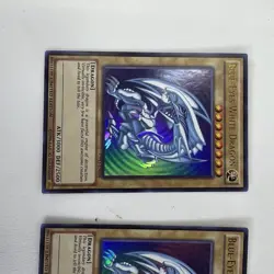 Lot of 3 Blue-Eyes White Dragon CT13-EN008 UltraRare Holographic LE Yugioh Card - Image 2