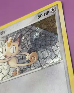 Meowth 69/112 FireRed & LeafGreen Patterned Holo Vintage Pokemon Card - Image 4