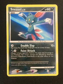 Pokemon TCG Sneasel 100/130 Diamond & Pearl Common Card 2007 (MP/HP) - Image 1