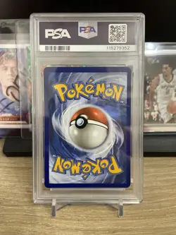 Pokemon Venusaur 15/102 Celebrations: Classic Collection Holo PSA 9 - Image 2