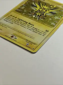 Pokemon TCG Zapdos 150/147 Supreme Victors Holographic Secret Rare Card - Image 2