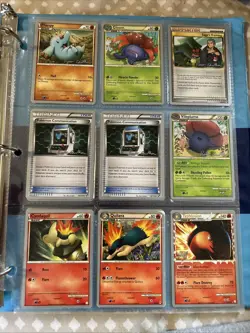 Pokemon TCG 2011 World Championships Mixed Lot 45 Total Cards - Image 1