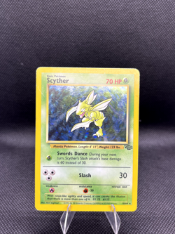 Vintage Pokemon TCG - 1999 Jungle Set - Scyther Holo Card 10/64 MP Rare - Image 2