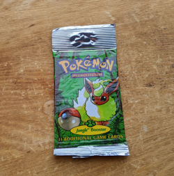 1999 Factory Sealed Pokemon Jungle Booster Pack Flareon Art Long Crimp English 2 - Image 1