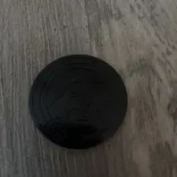 Galarian Sirfetch’d Gold & Black Holo Jumbo Coin - Pokemon TCG - Image 2