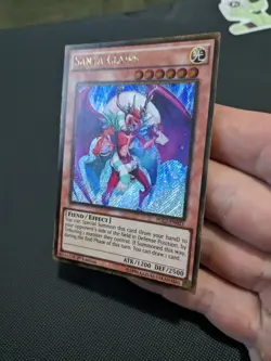 Santa Claws PGL2-EN021 Gold Secret Rare 1st Edition Yu-Gi-Oh Card Near Mint-Mint - Image 3