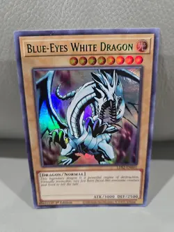 Yu-Gi-Oh #LDS2-EN001 Blue-Eyes White Dragon Ultra Rare (1st Edition) NM - Image 1