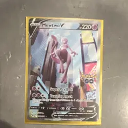 Pokemon go Mewteo v (full art) near mint condition - Image 1