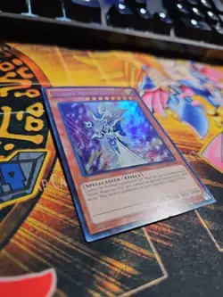 Silent Magician LV8 YGLD-ENC04 King of Games: Yugi's Legendary Decks 1st Edition - Image 2