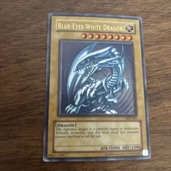 Blue-Eyes White Dragon SDK-001 Starter Deck: Kaiba Ultra Rare DMG - Image 1