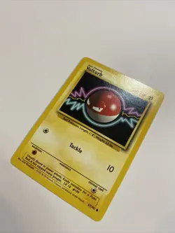 Pokemon TCG Voltorb Base Set 67/102 Regular Unlimited Common - Image 3