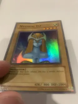 Konami Yu-Gi-Oh! Mystical Elf LOB-062 Holo 1st Edition Spellcaster Card - Image 3